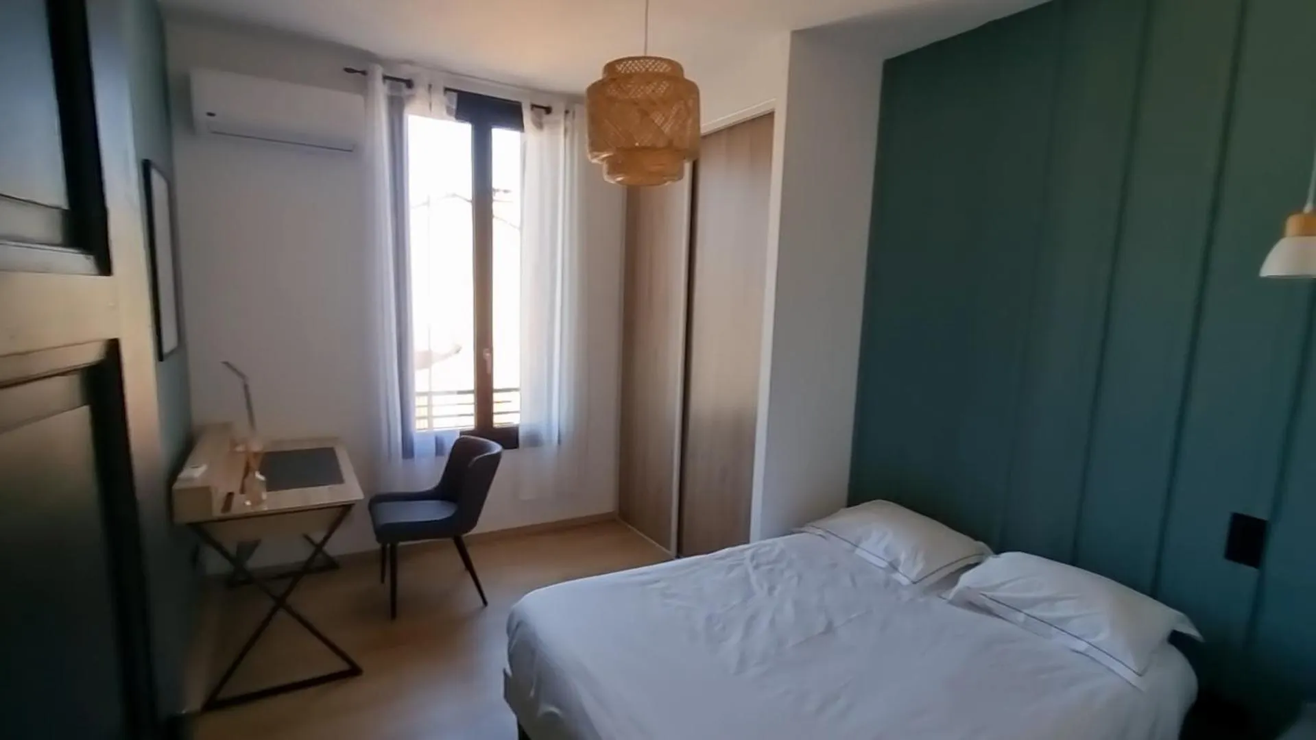 Дом отдыха Maison De Caractere En Plein Coeur De La Provence Авиньон