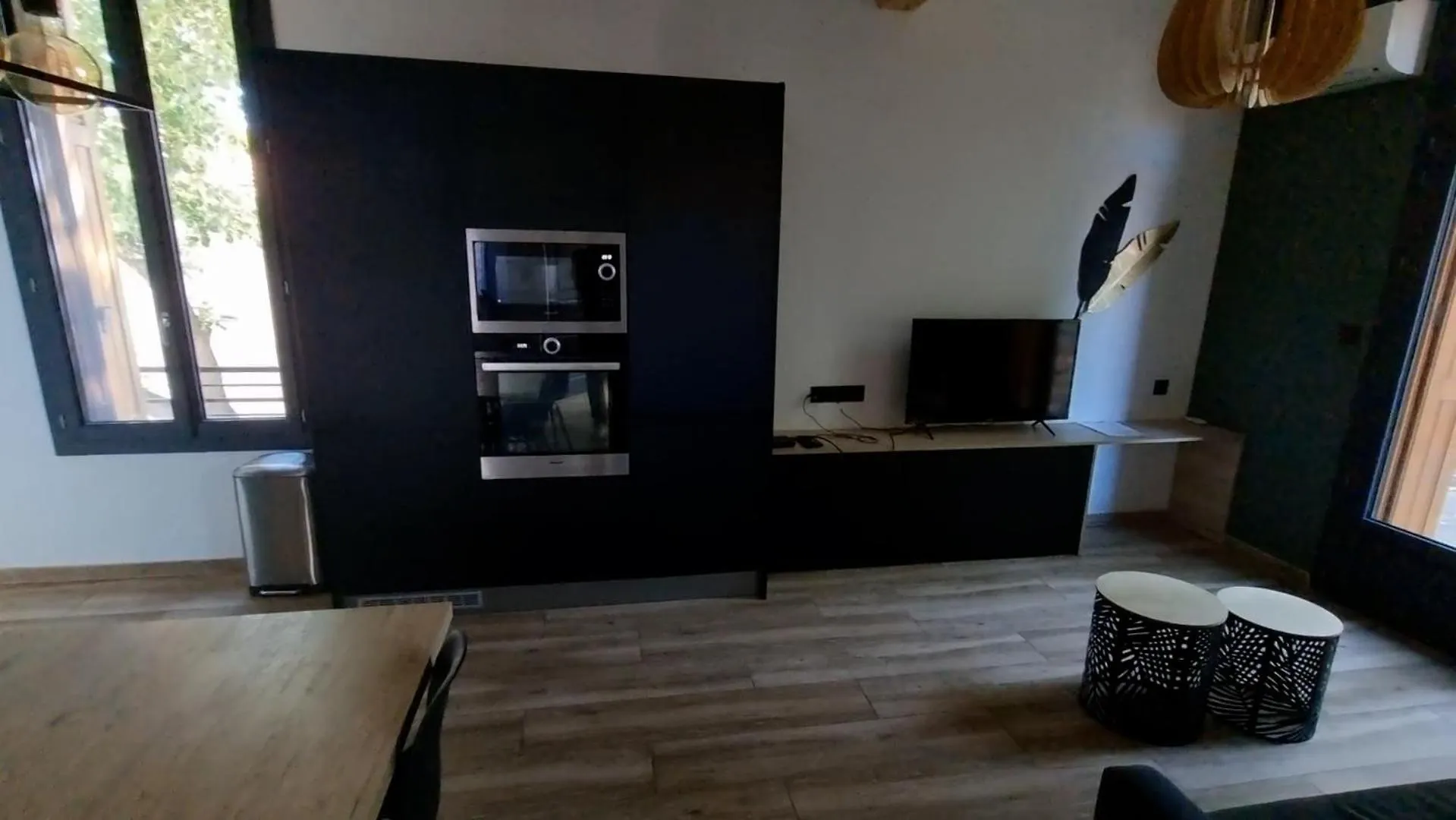 Maison De Caractere En Plein Coeur De La Provence Авиньон