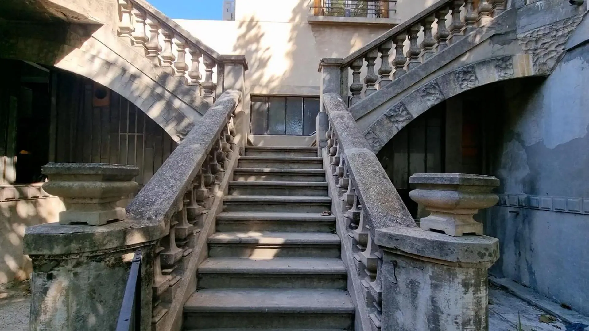 Maison De Caractere En Plein Coeur De La Provence Авиньон
